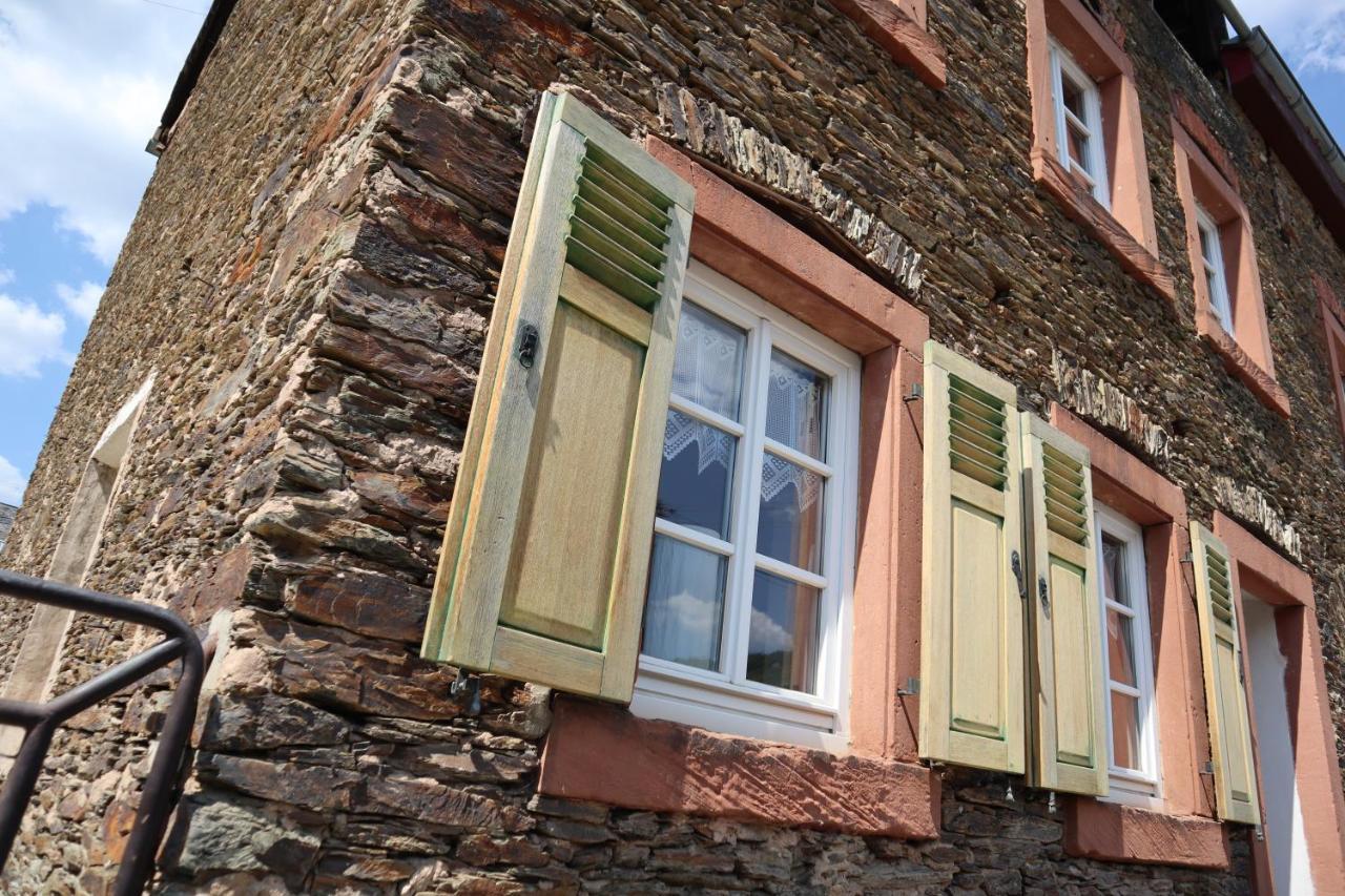 ベルンカステル・クース Winzerhaus Wehlener Sonnenuhrヴィラ エクステリア 写真
